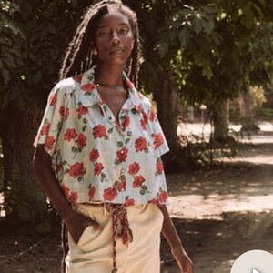 THE GREAT.  The Trio Top in Western Rose size 2/M crop w/ Pearl snaps